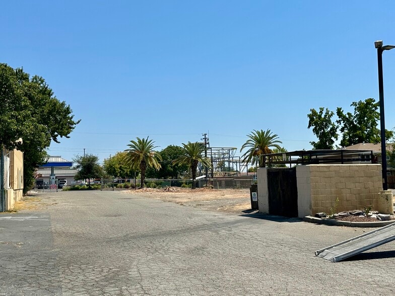 More Photos Of 5139 Hillsdale blvd, Sacramento Land For Sale