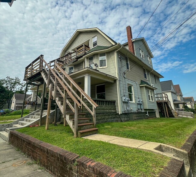 More Photos Of 470-472 Sumner St, Akron Apartments For Sale
