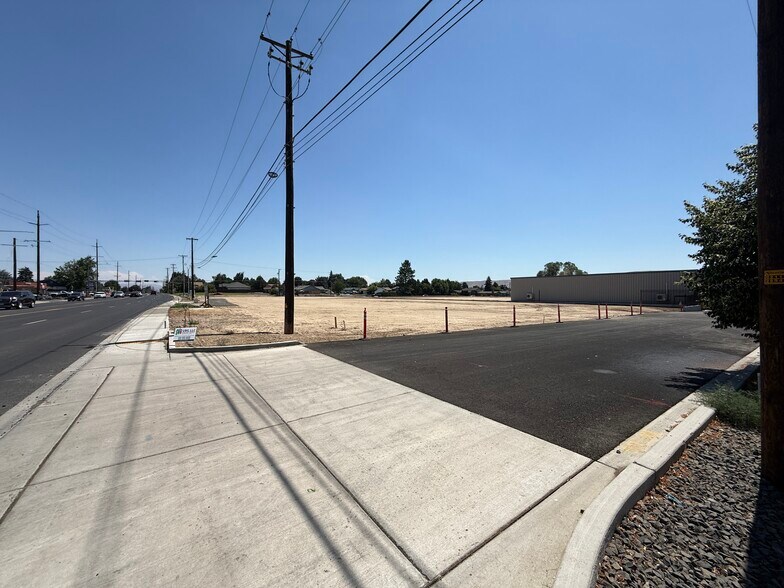 More Photos Of 4800 W Nob Hill Blvd, Yakima Land For Sale