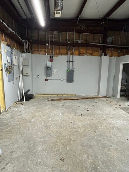 More Photos Of 6569 Winchester Rd, Memphis Unknown For Lease