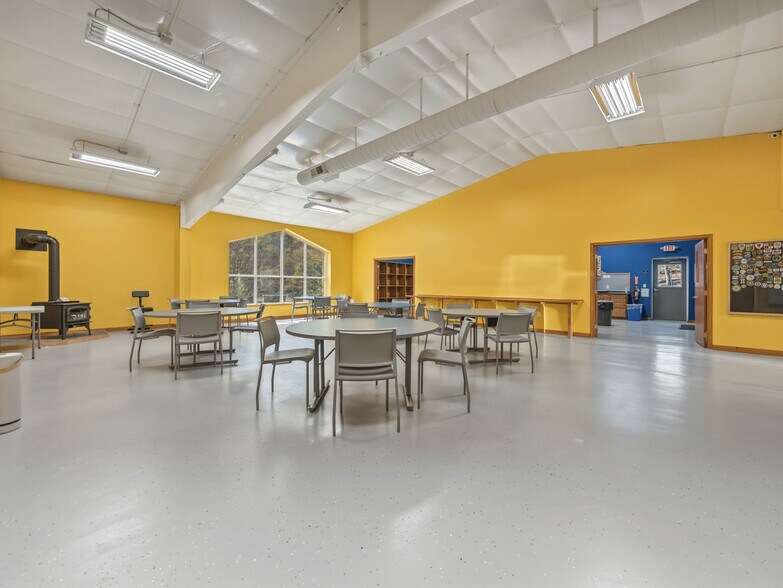 More Photos Of 95 Upstream Campus Trl, Sylva Schools For Sale