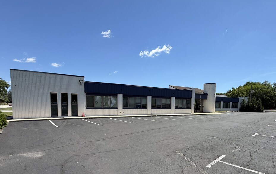 Primary Photo Of 1 Allison Dr, Cherry Hill Light Distribution For Lease