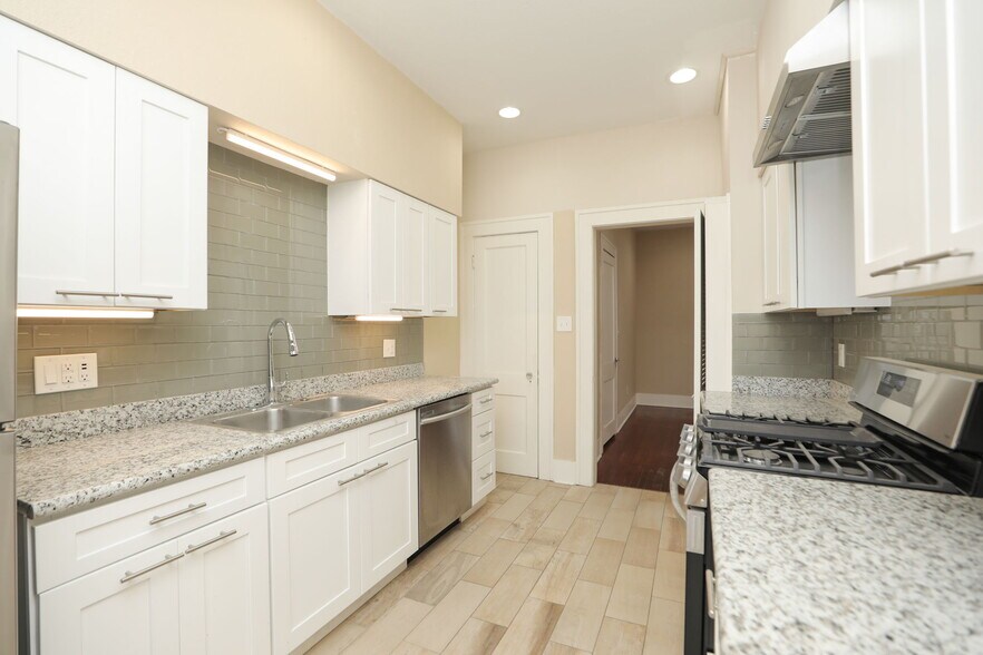 More Photos Of 717 Broadway St, Galveston Apartments For Sale