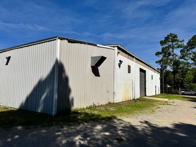 More Photos Of 637 State Rd, Cheraw Manufacturing For Sale