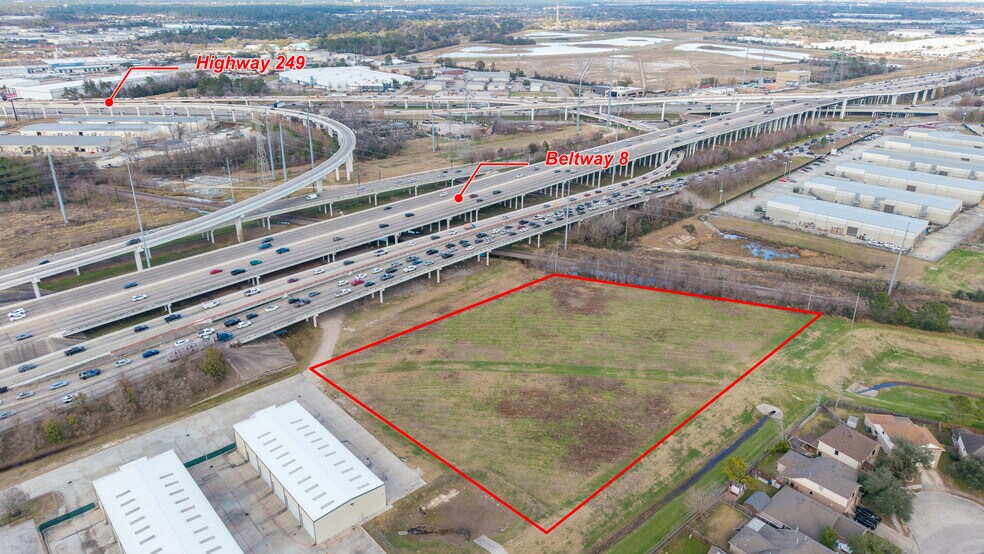 More Photos Of 6631 N Sam Houston Pky W, Houston Warehouse For Lease