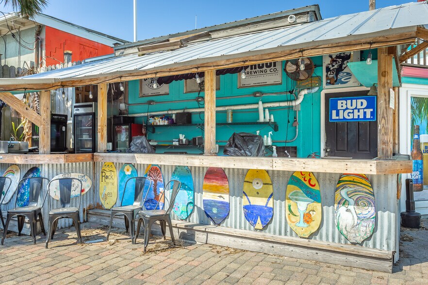 More Photos Of 28 W Bayshore Dr, Saint George Island Restaurant For Sale
