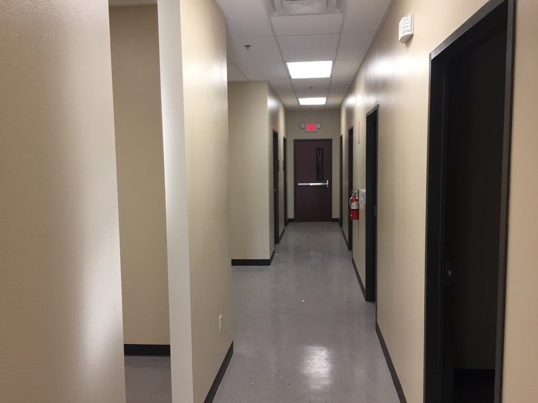 More Photos Of 101 45th St, Corpus Christi Distribution For Lease