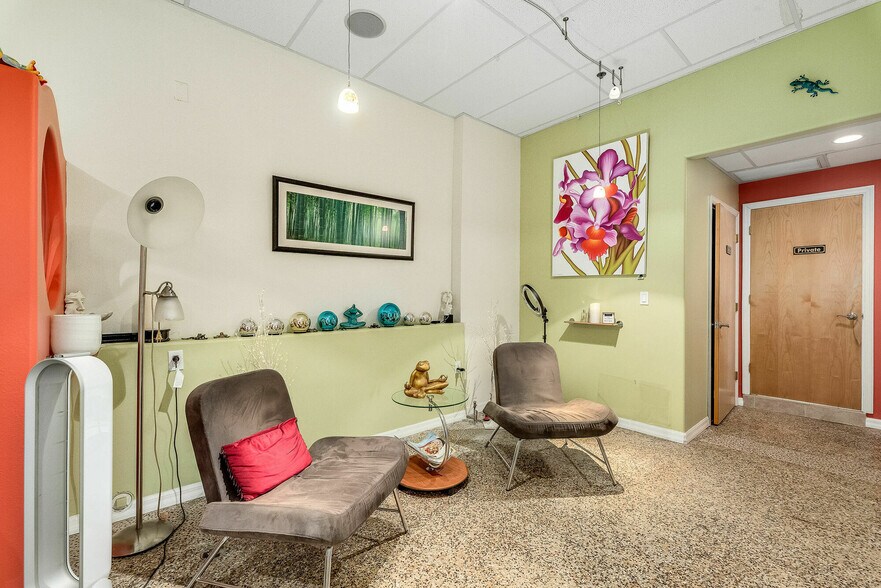 More Photos Of 902 E New Haven Ave, Melbourne Coworking Space