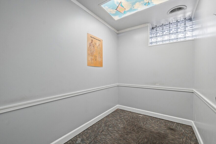 More Photos Of , Baltimore Office For Sale