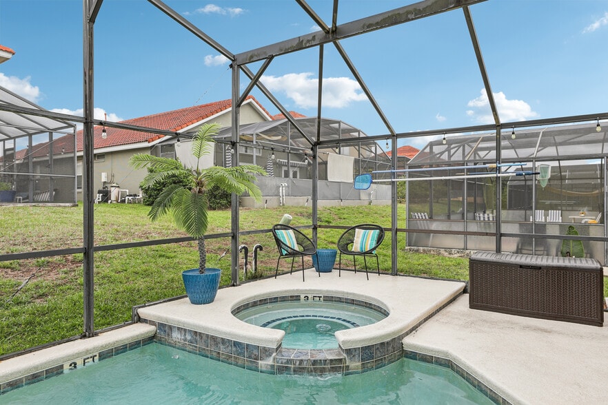 More Photos Of 136 Rosso Dr, Davenport Specialty For Sale