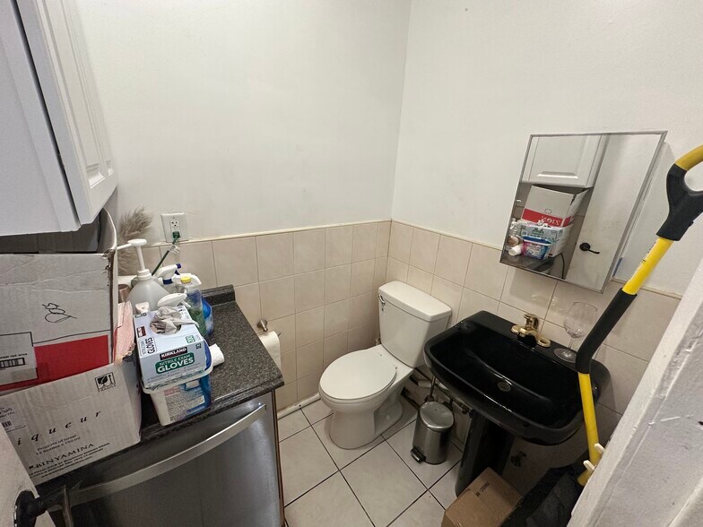 More Photos Of 144-22 Jewel Ave Hls, Kew Gardens Hills Storefront For Sale