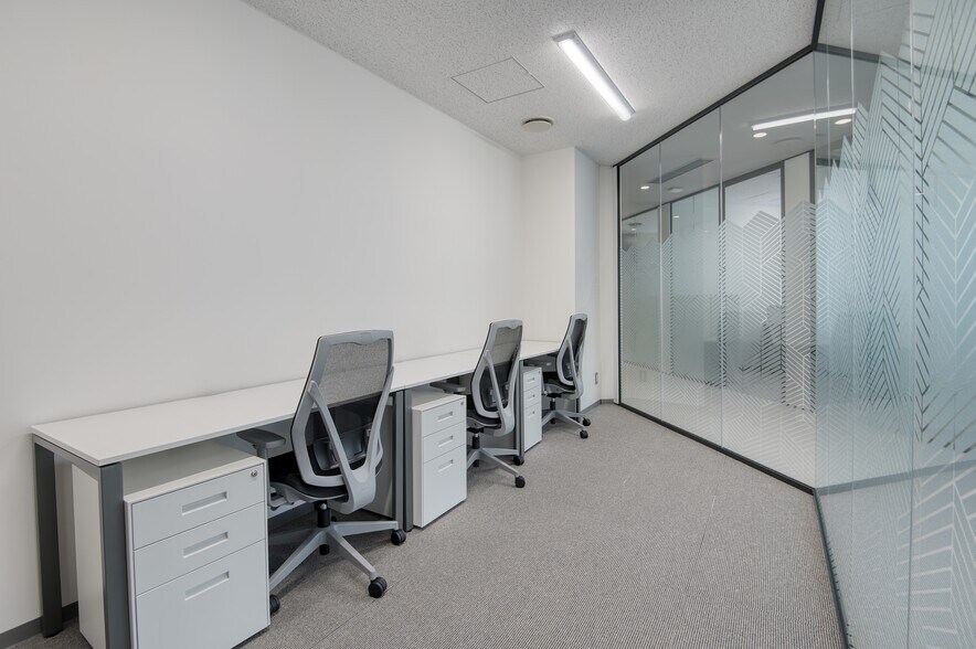 More Photos Of 10100 Venice Blvd, Culver City Loft Creative Space For Lease