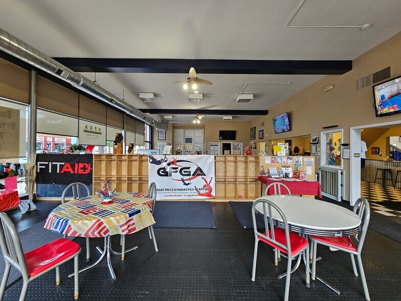 More Photos Of 815 N 1st Ave, Great Falls Auto Dealership For Lease