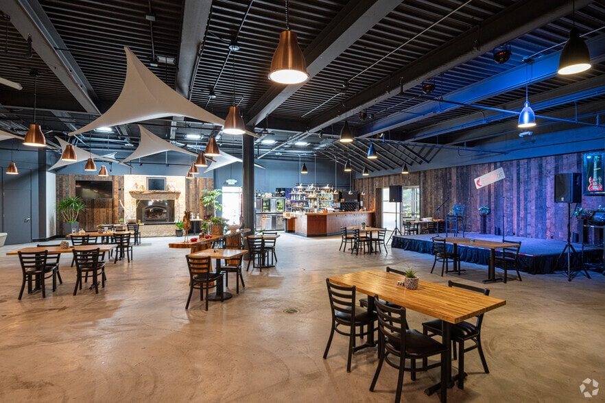 More Photos Of 1400-1500 Valley House Dr, Rohnert Park Unknown For Lease