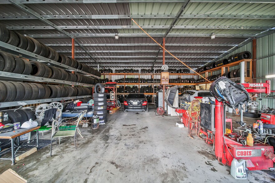More Photos Of 22725 Lost Lake Dr, New Caney Light Distribution For Sale