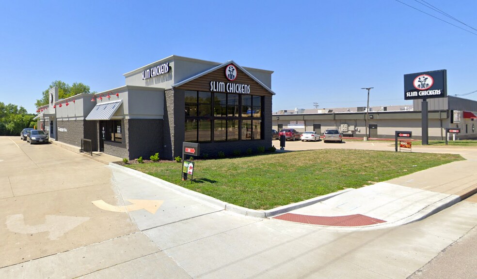 Primary Photo Of 2207 Missouri Blvd, Jefferson City Fast Food For Sale