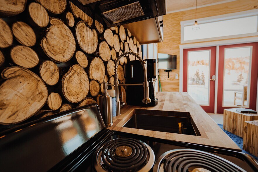 More Photos Of 48721 Highway 550, Durango Specialty For Sale