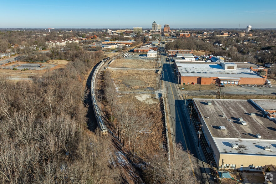 More Photos Of 1100 S Elm St, Greensboro Land For Lease