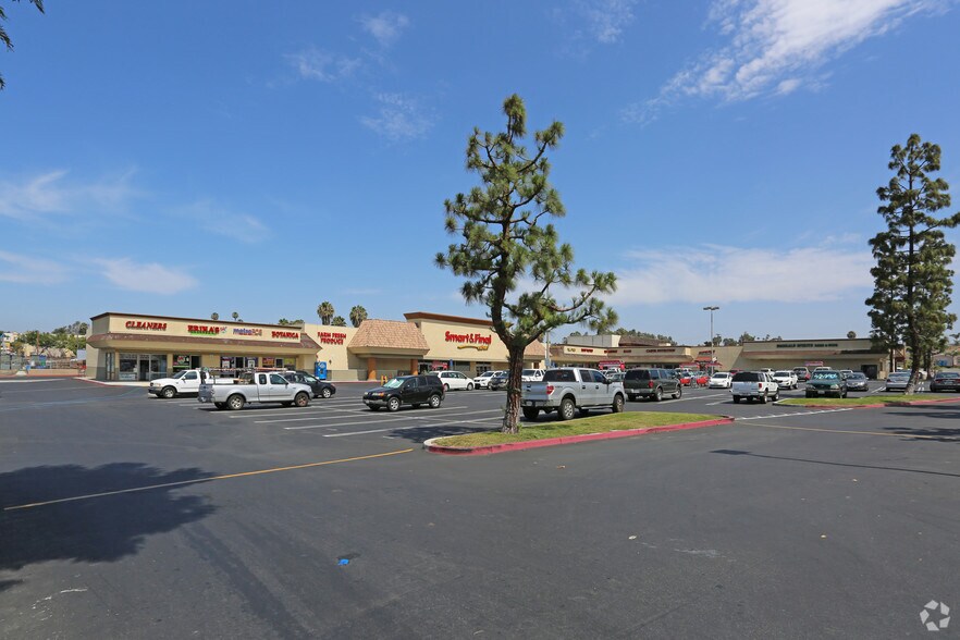 More Photos Of 1839 W Vista Way, Vista General Retail For Lease