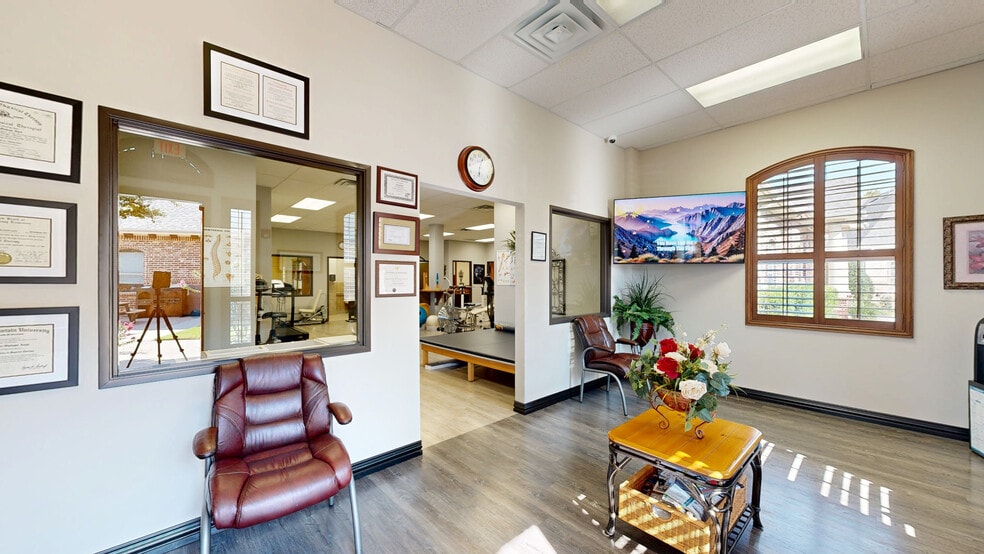 Primary Photo Of 3201 Cross Timbers Rd, Flower Mound Medical For Sale