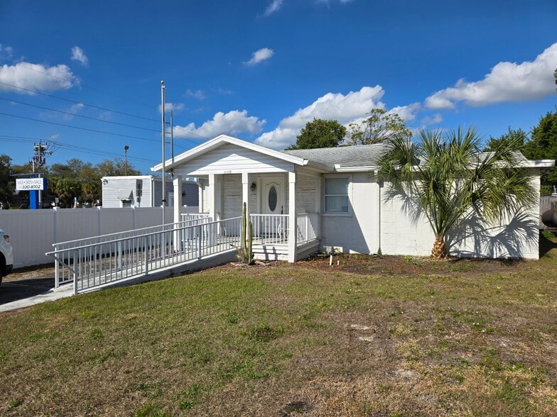 More Photos Of 1007 Michigan Ave, Palm Harbor Office For Sale