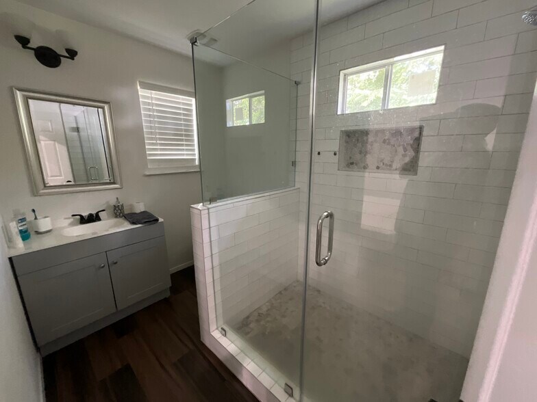 More Photos Of 21095 FM 362 Rd, Waller Flex For Sale