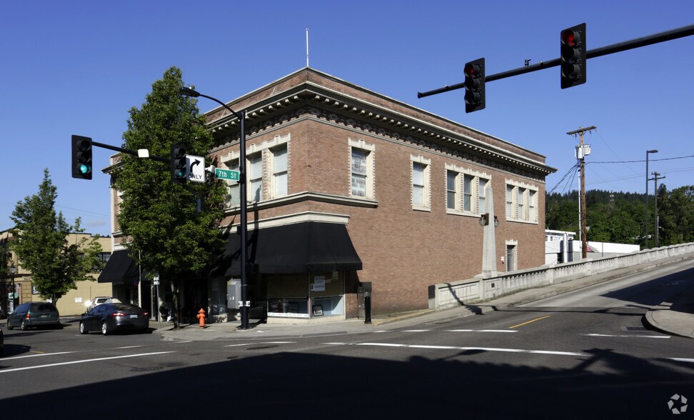 More Photos Of 623 Main St, Oregon City Office For Lease