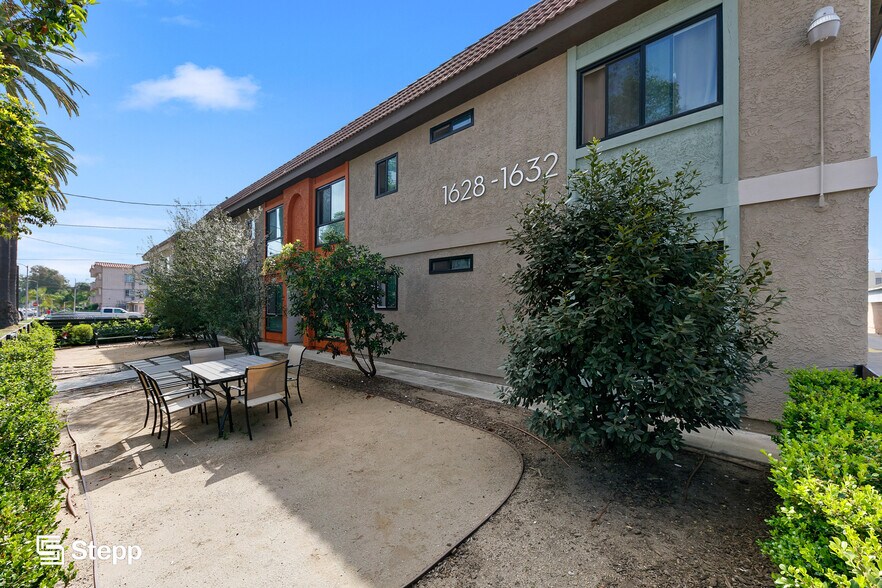 More Photos Of 1628 W 218th St, Torrance Apartments For Sale