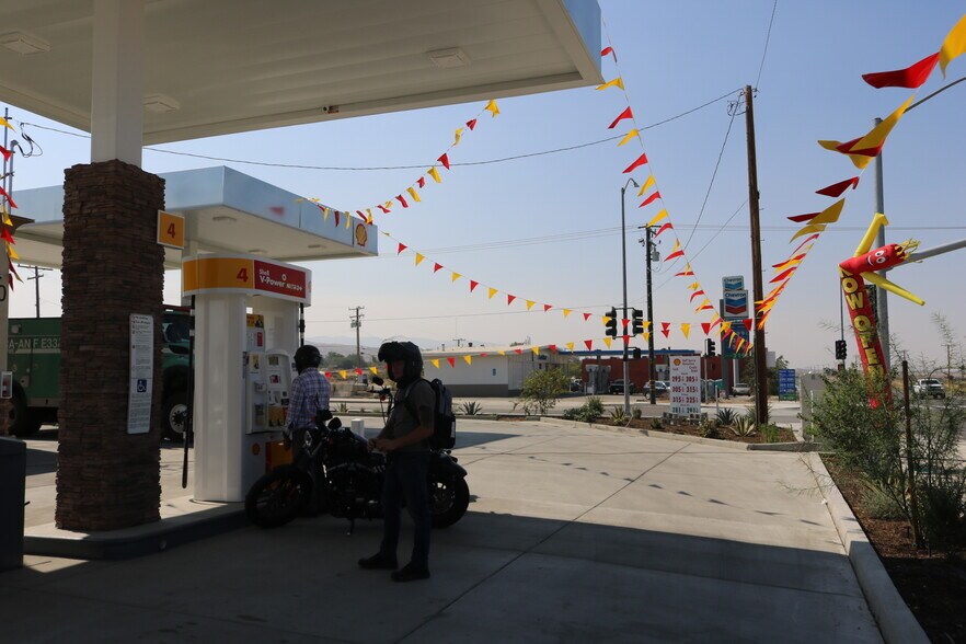 More Photos Of 13118 Pearblossom Hwy, Pearblossom Service Station For Sale