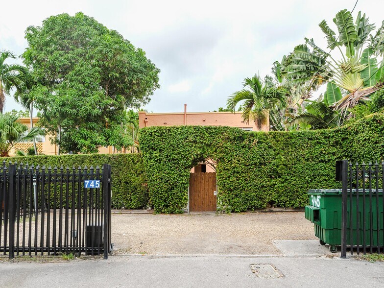More Photos Of , Miami Beach Multifamily For Sale