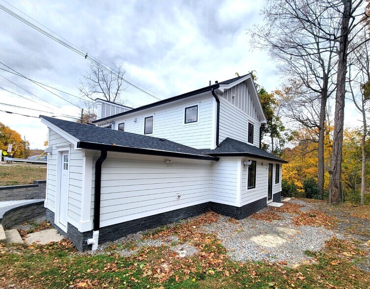 More Photos Of 20 Newton Ave, Sussex Office Residential For Sale