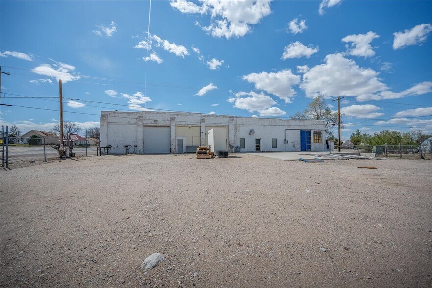 More Photos Of 1302 9th St, Wheatland Industrial For Sale