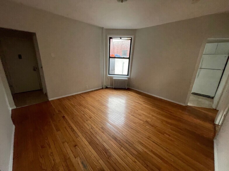 More Photos Of 34-03 42nd St, Long Island City Apartments For Sale