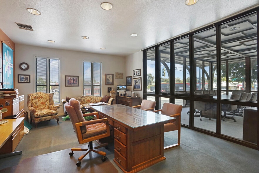 More Photos Of 200 W Harding Way, Stockton Office For Lease