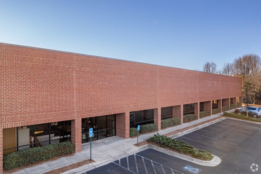 More Photos Of 2220 Airport Industrial Dr, Ball Ground Warehouse For Lease