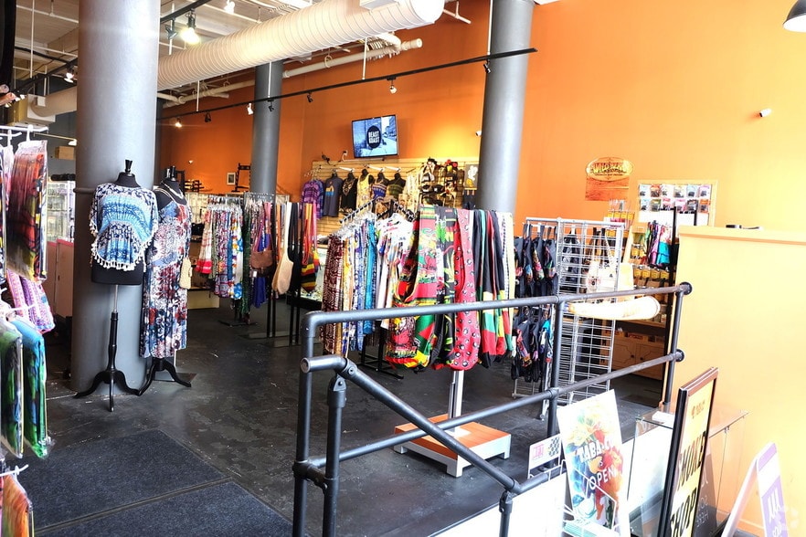 More Photos Of 1300 Washington Ave, Saint Louis Storefront For Sale