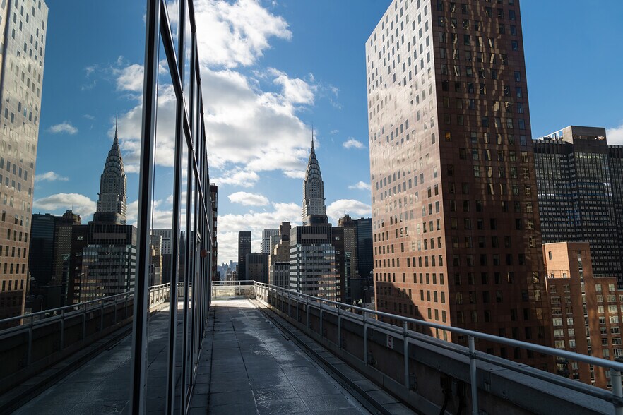 More Photos Of 805 Third Ave, New York Office For Lease