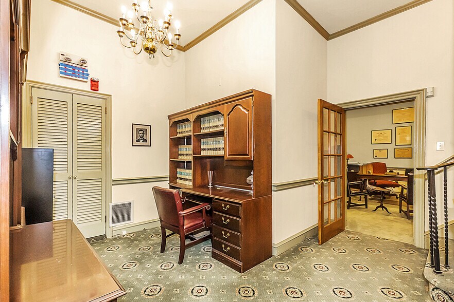 More Photos Of 303 Chestnut St, Philadelphia Office Residential For Sale