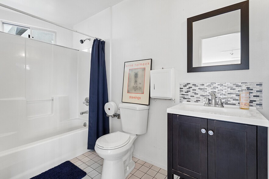 More Photos Of 905 Electric Ave, Venice Unknown For Lease