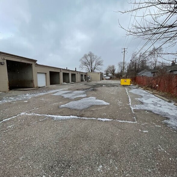 More Photos Of 30544 Grand River Ave, Farmington Hills Carwash For Sale