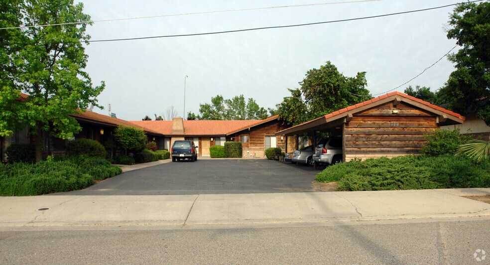 More Photos Of 7089 N Howard St, Fresno Apartments For Sale