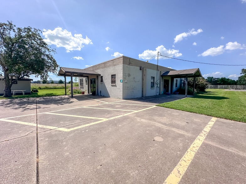 More Photos Of 2833 W Main St, Jenks Religious Facility For Sale