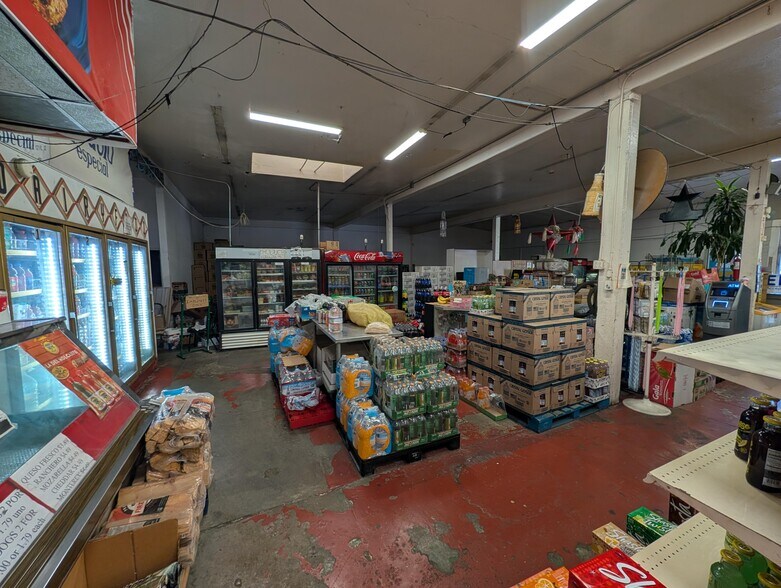 More Photos Of 410 N Park Ave, Pomona Convenience Store For Sale