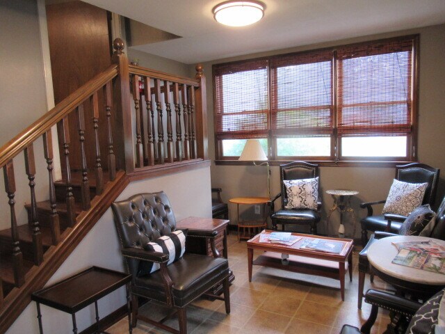 More Photos Of 108 Cedar St, Carrollton Office Residential For Sale