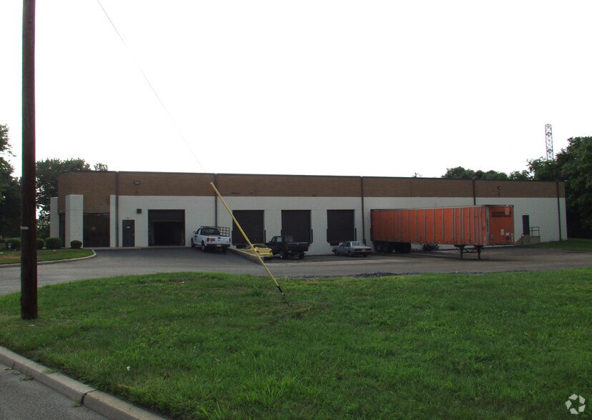 More Photos Of 9160 Pennsauken Hwy, Pennsauken Warehouse For Lease