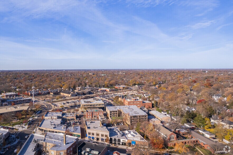 More Photos Of 1148-1152 Wilmette Ave, Wilmette Flex For Lease