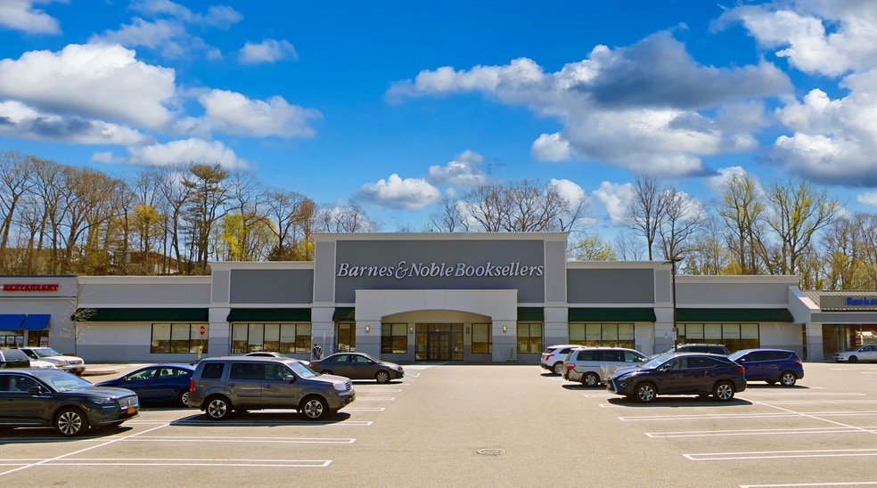 More Photos Of 2550 Central Park Ave, Yonkers Unknown For Lease