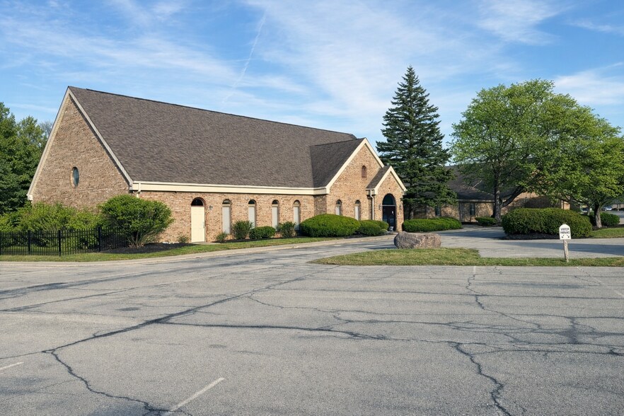 Primary Photo Of 11965 Allisonville Rd, Fishers Religious Facility For Sale