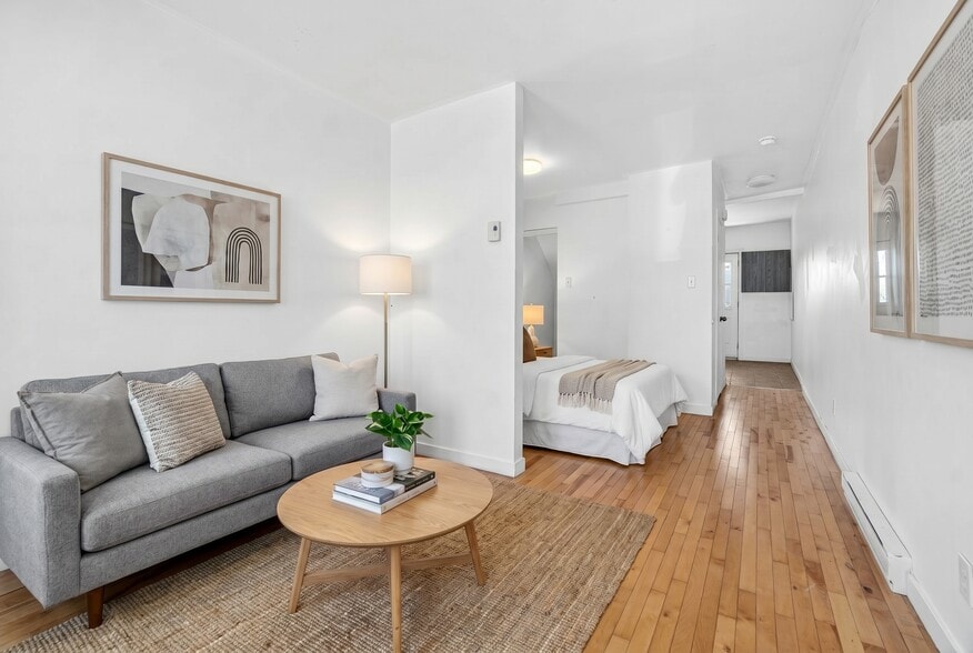 More Photos Of 2278-2296 Av Bourbonnière, Montréal Apartments For Sale