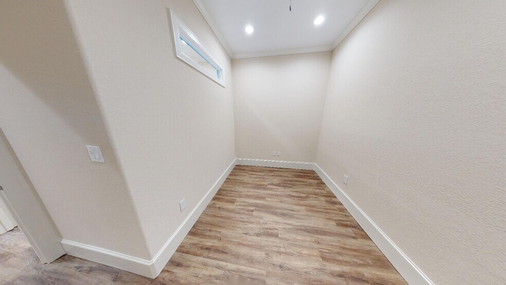 More Photos Of 11023 Northpointe Blvd, Tomball Medical For Sale